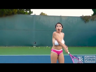 girl with big boobs plays tennis